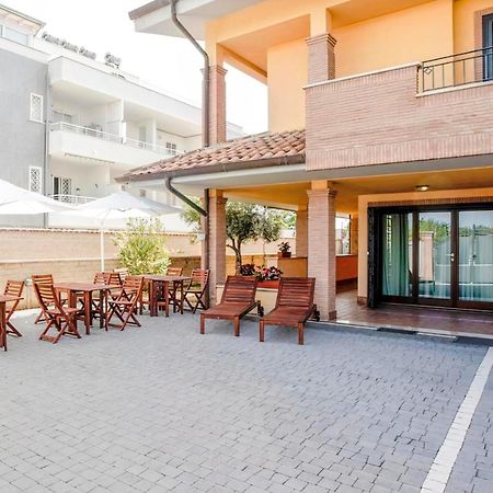 Sigis Hotel פיומיצ'ינו מראה חיצוני תמונה