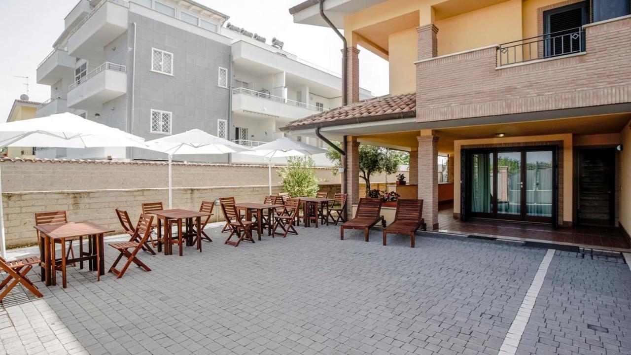 Sigis Hotel פיומיצ'ינו מראה חיצוני תמונה