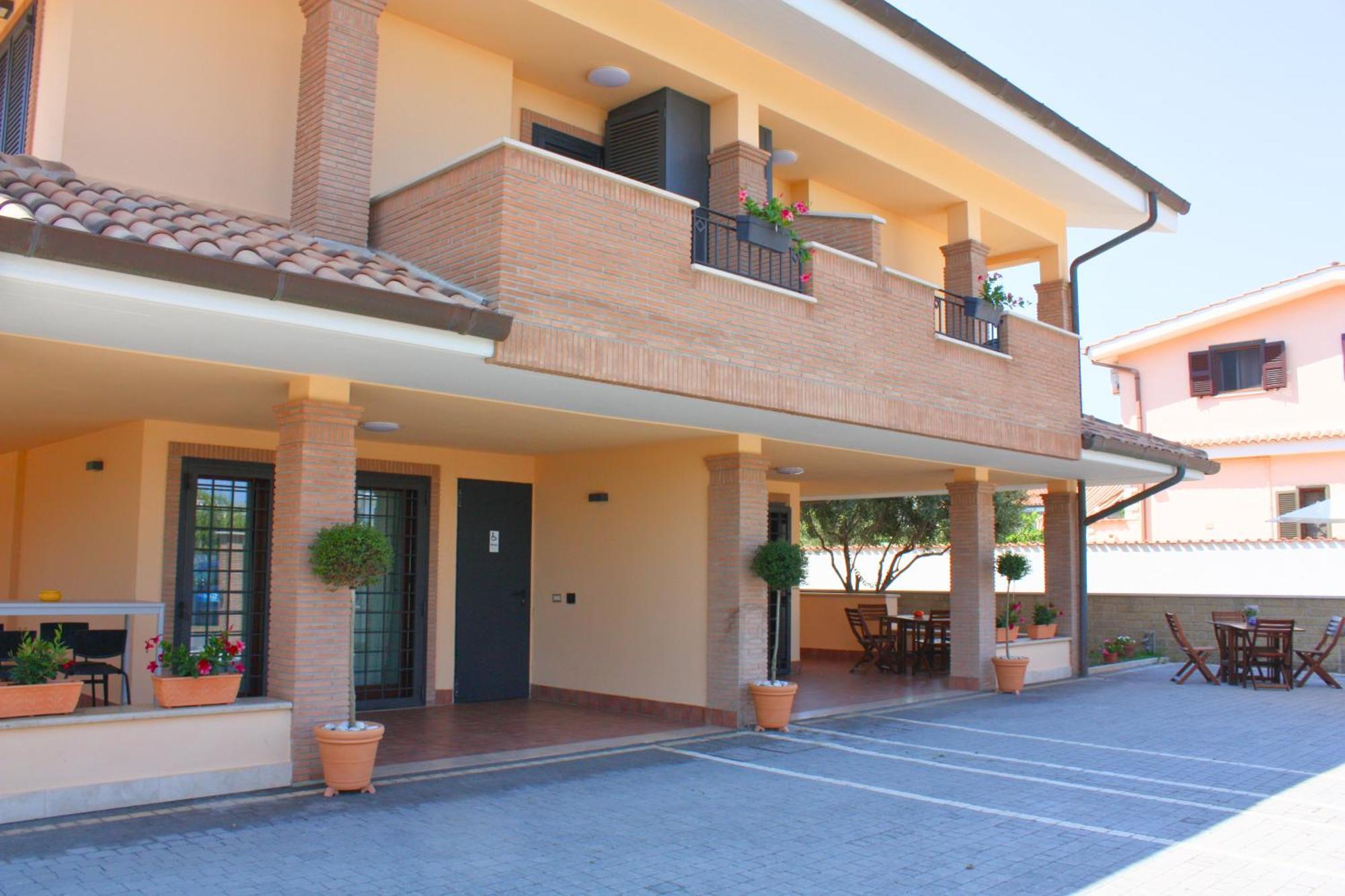 Sigis Hotel פיומיצ'ינו מראה חיצוני תמונה