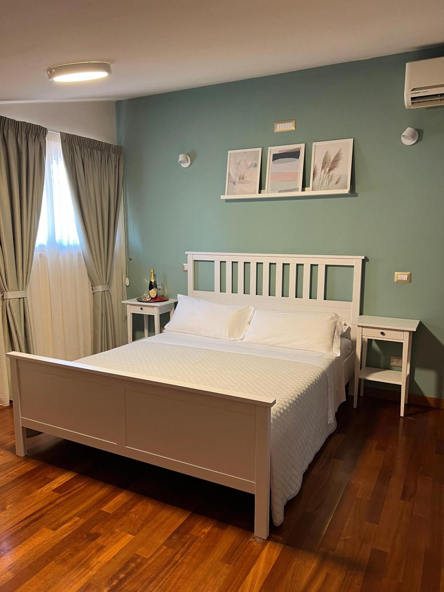 Sigis Hotel פיומיצ'ינו מראה חיצוני תמונה